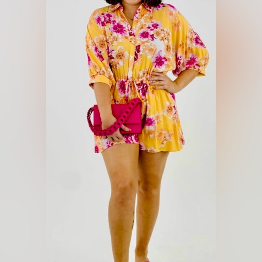 Floral Printed Romper Size Large By Emily Wonder